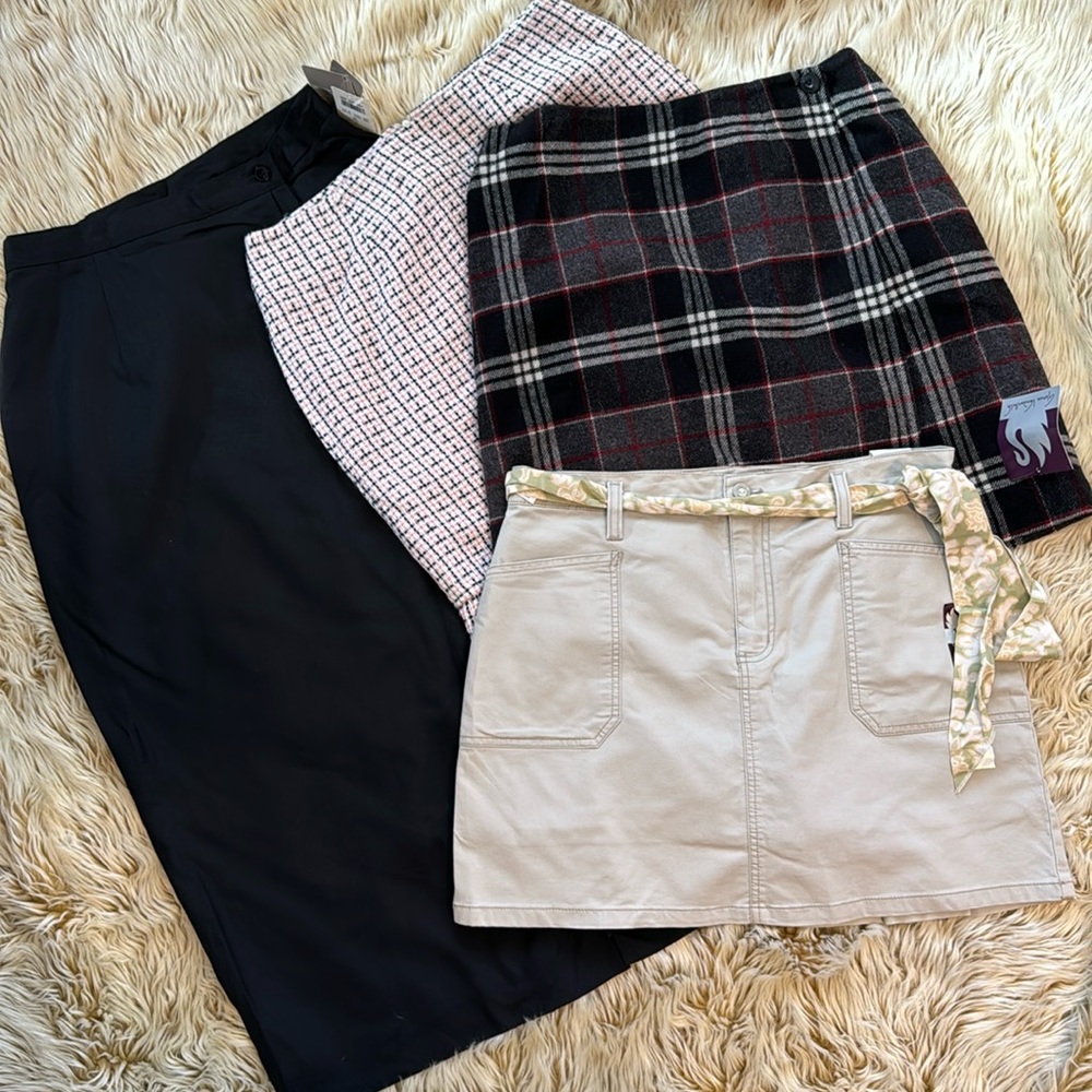 Lot of 4 skirts